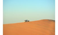 car_on_landscape_of_the_desert_list.jpg